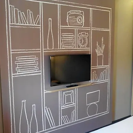 Ibis Aeroport Bale Mulhouse סאן לואיס