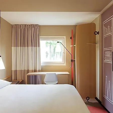 Ibis Aeroport Bale Mulhouse מלון